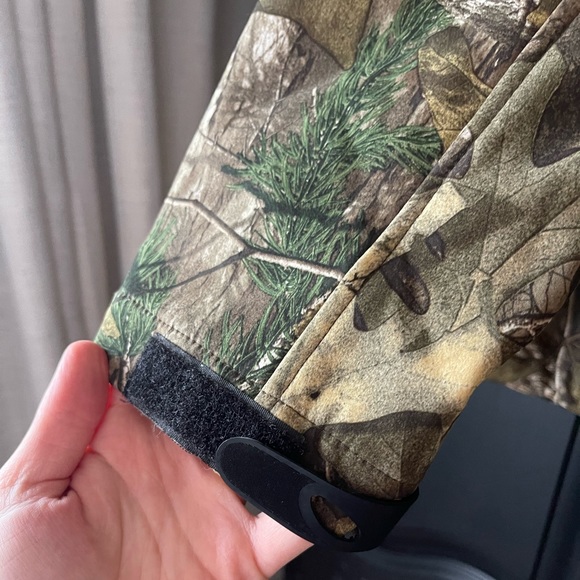 Men’s realtree camouflage jacket - Picture 2 of 6